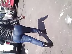 Madurita en ჯინსი ajustados